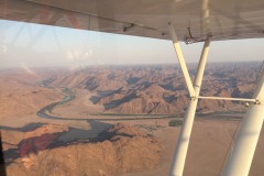 Lady Bush Pilot - African Tour - Flap 4